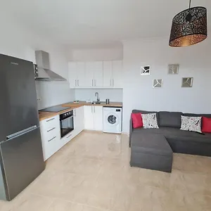 https://apartamento-los-alamos.in-canary-islands.com